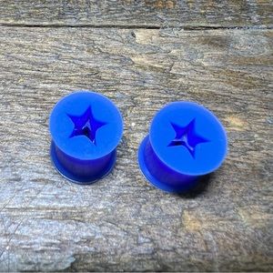 Silicone gauges body jewelry